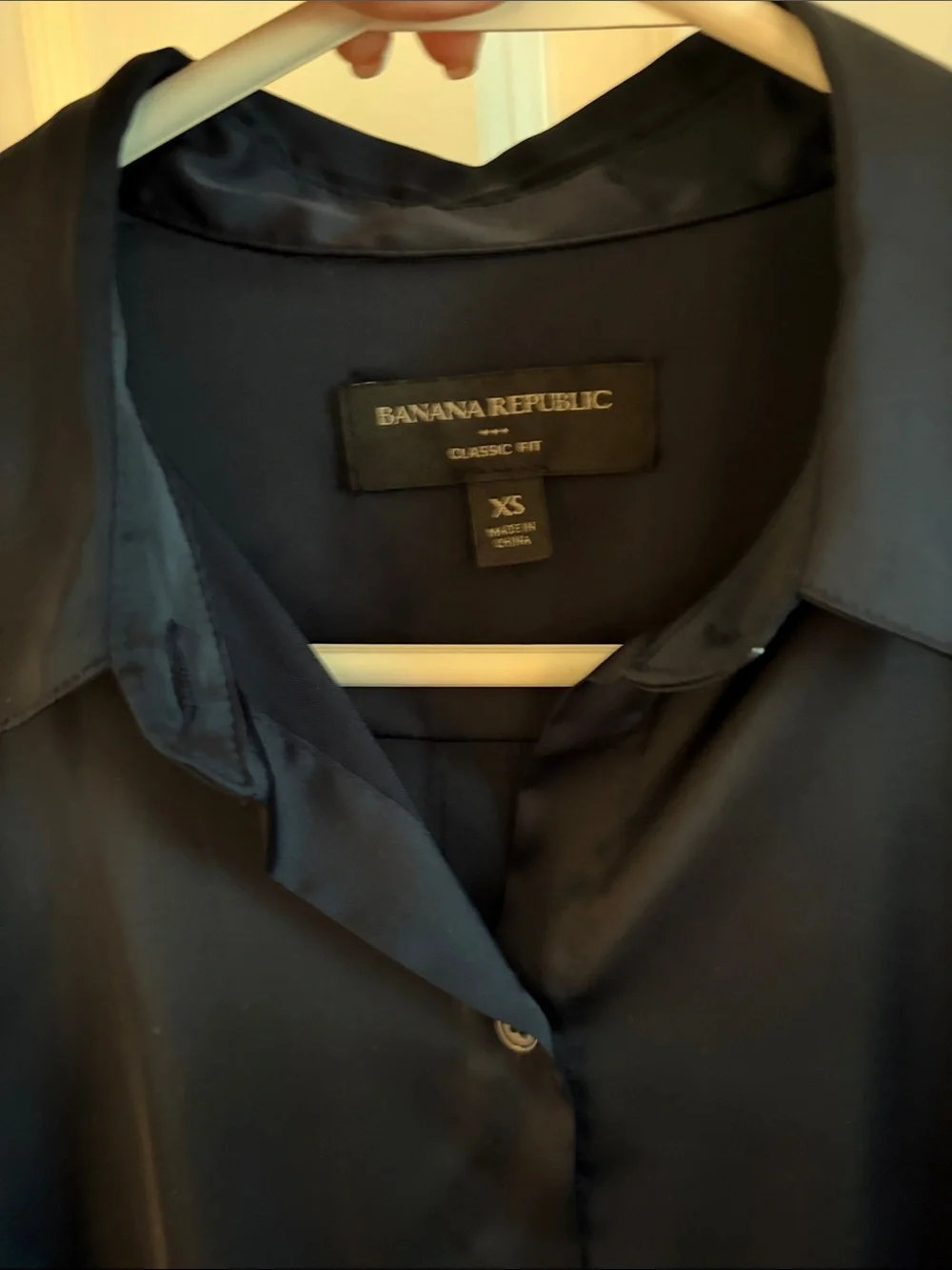 NWOT Banana Republic Woman’s Dark Blue Dress Shirt